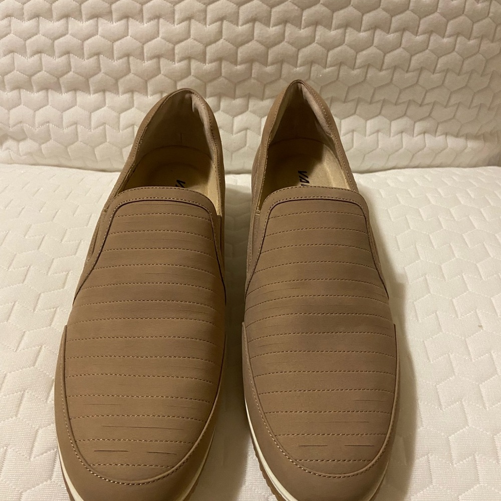 Tan Vaneli Sport Slip On